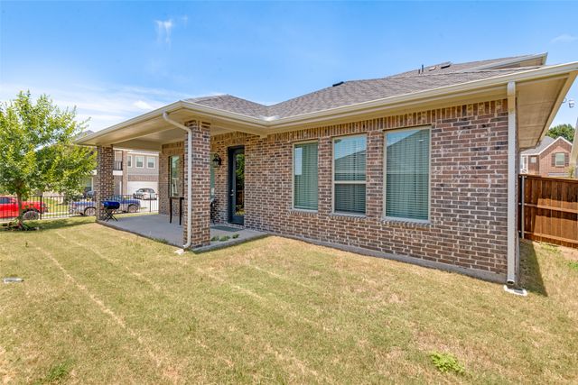 7104 Manhattan Drive, Rowlett, TX 75088