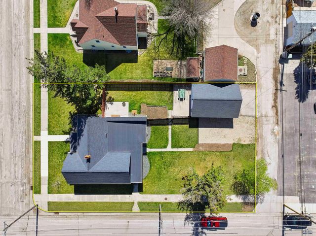 1307 DAVENPORT ST, Sturgis, SD 57785