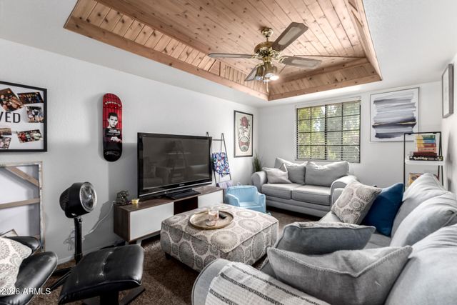 640 N IRONWOOD Way, Gilbert, AZ 85234