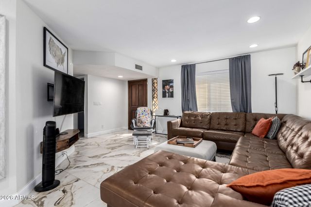 640 N IRONWOOD Way, Gilbert, AZ 85234