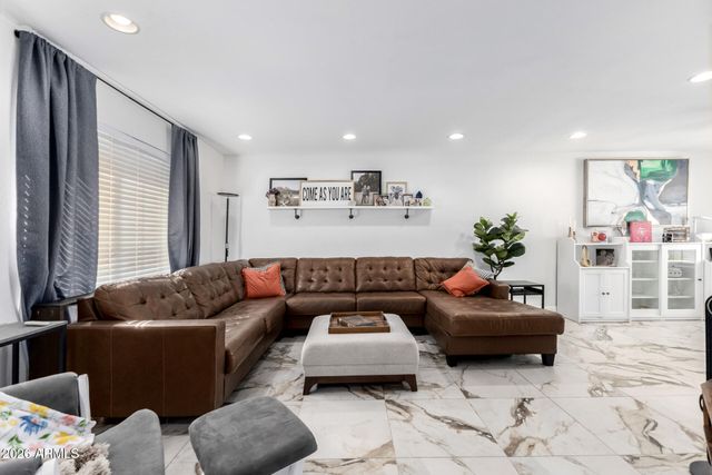 640 N IRONWOOD Way, Gilbert, AZ 85234