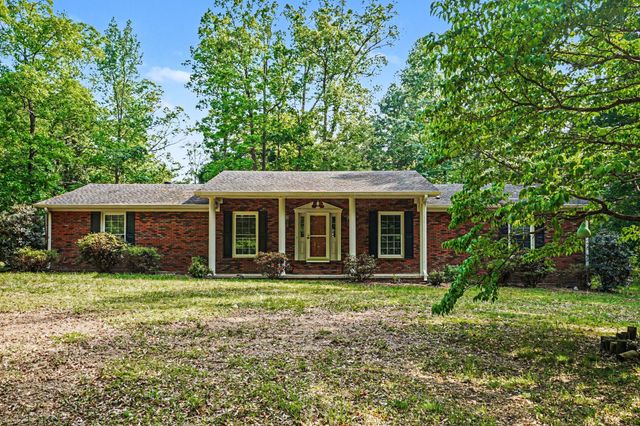 3005 Highway 52, W, Lafayette, TN 37083
