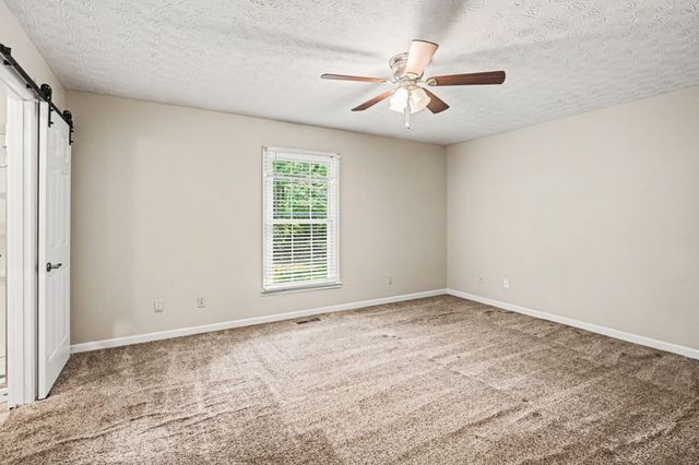 3005 Highway 52, W, Lafayette, TN 37083