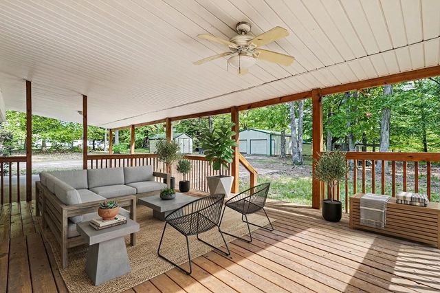 3005 Highway 52, W, Lafayette, TN 37083