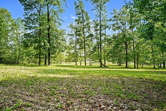 3005 Highway 52, W, Lafayette, TN 37083
