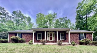 3005 Highway 52, W, Lafayette, TN 37083