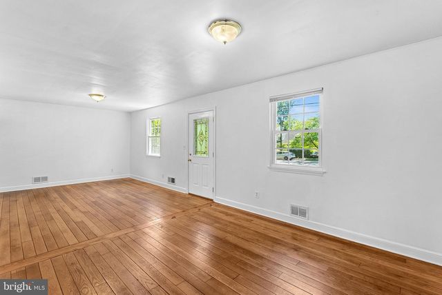 3103 PLYERS MILL RD, Kensington, MD 20895