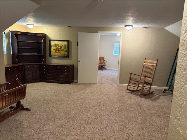 1122 Lakeside Drive, Huntsville, TX 77320