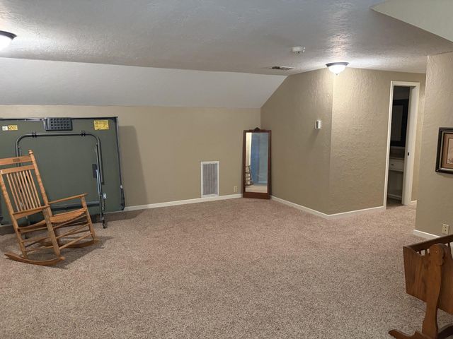 1122 Lakeside Drive, Huntsville, TX 77320