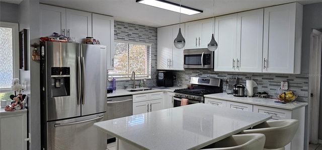 10123 FAIRTREE LANE, Orlando, FL 32821