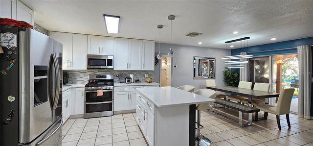 10123 FAIRTREE LANE, Orlando, FL 32821