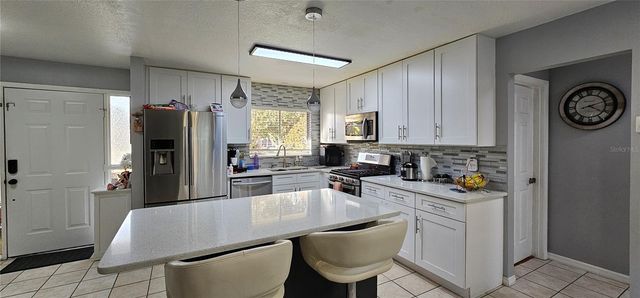 10123 FAIRTREE LANE, Orlando, FL 32821