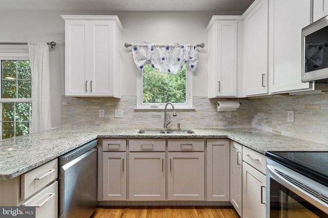 4 SAINT CHRISTOPHERS DR, Stafford, VA 22556