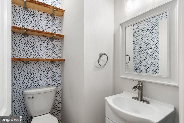 4 SAINT CHRISTOPHERS DR, Stafford, VA 22556