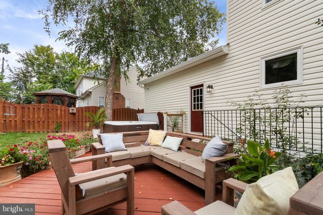 4 SAINT CHRISTOPHERS DR, Stafford, VA 22556