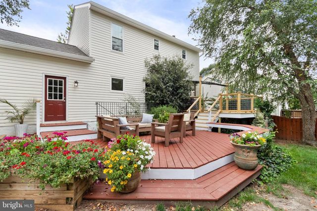 4 SAINT CHRISTOPHERS DR, Stafford, VA 22556