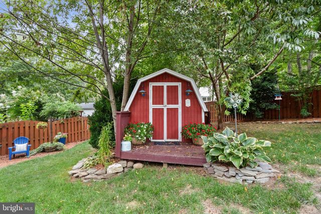 4 SAINT CHRISTOPHERS DR, Stafford, VA 22556