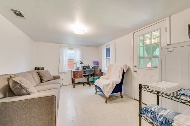 2630 Langdon Avenue, Dallas, TX 75235
