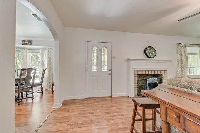 2630 Langdon Avenue, Dallas, TX 75235