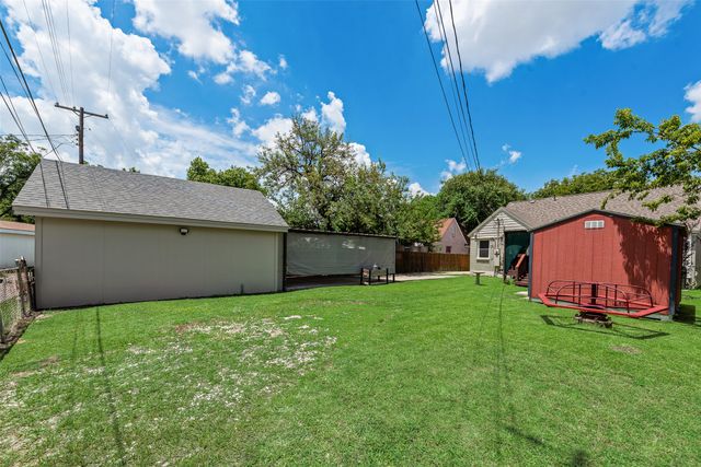 2630 Langdon Avenue, Dallas, TX 75235