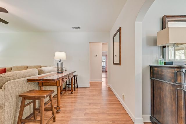 2630 Langdon Avenue, Dallas, TX 75235