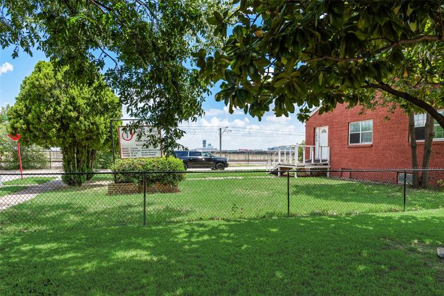2630 Langdon Avenue, Dallas, TX 75235