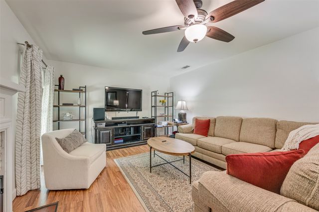2630 Langdon Avenue, Dallas, TX 75235