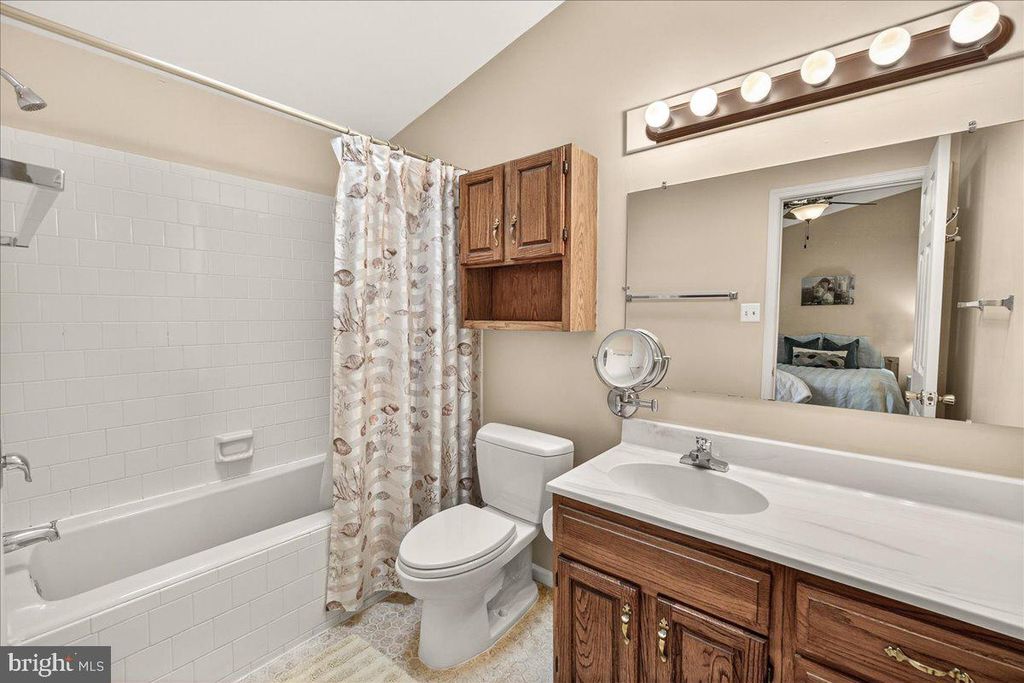 Image 30 of property listing at 8241 WATERSIDE CT, Frederick, MD 21701