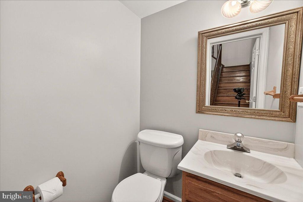 Image 31 of property listing at 8241 WATERSIDE CT, Frederick, MD 21701