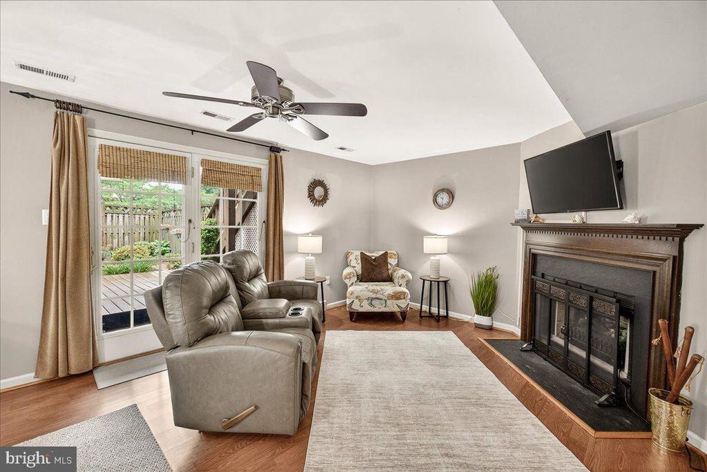 Image 33 of property listing at 8241 WATERSIDE CT, Frederick, MD 21701