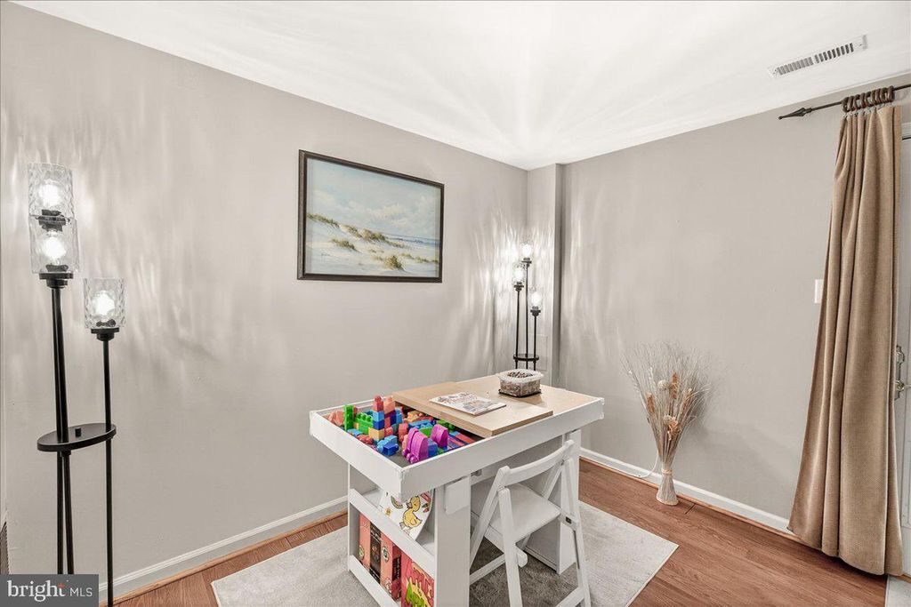 Image 35 of property listing at 8241 WATERSIDE CT, Frederick, MD 21701