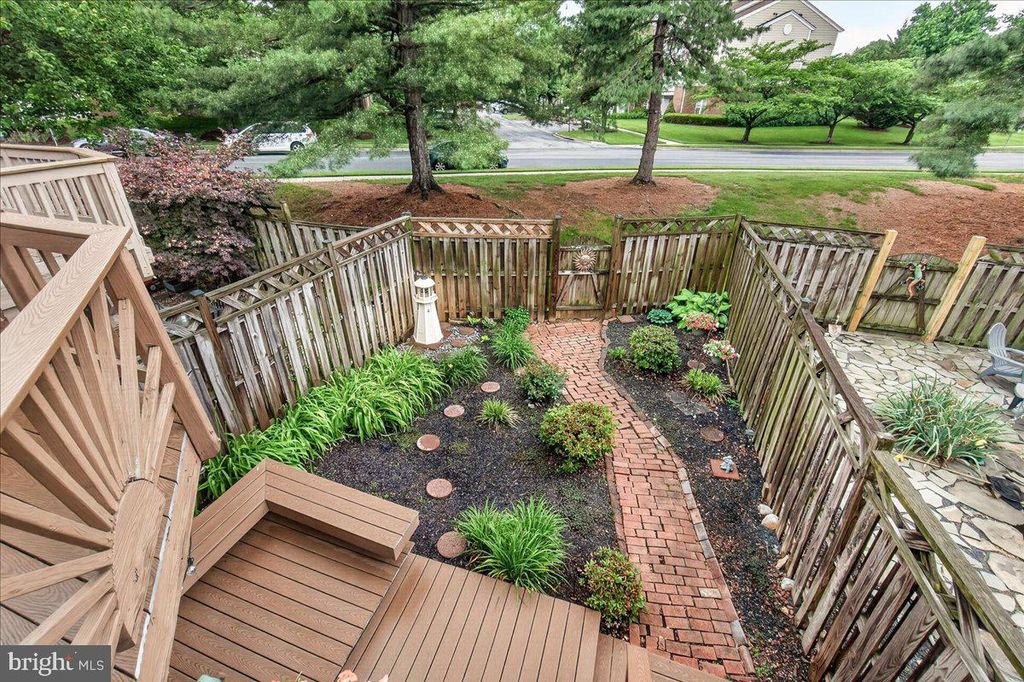 Image 39 of property listing at 8241 WATERSIDE CT, Frederick, MD 21701