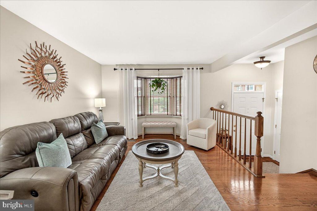 Image 6 of property listing at 8241 WATERSIDE CT, Frederick, MD 21701