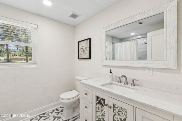 2605 JEWELL Road, Jacksonville, FL 32216