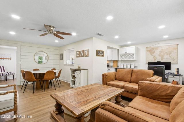 2605 JEWELL Road, Jacksonville, FL 32216