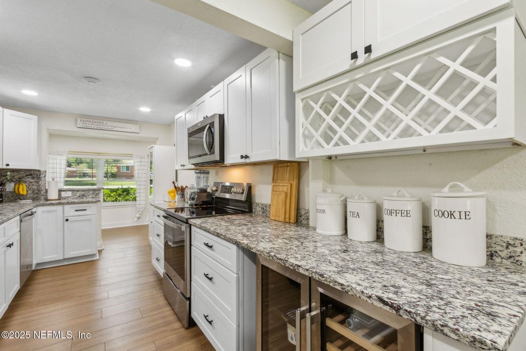 2605 JEWELL Road, Jacksonville, FL 32216