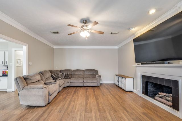 4419 Broadleaf Street, Kingwood, TX 77345