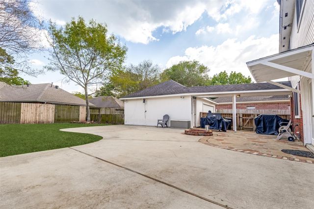 4419 Broadleaf Street, Kingwood, TX 77345