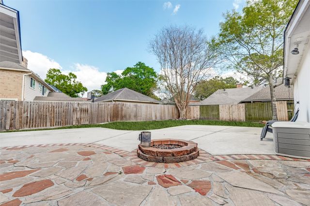 4419 Broadleaf Street, Kingwood, TX 77345
