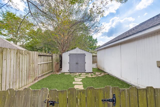 4419 Broadleaf Street, Kingwood, TX 77345