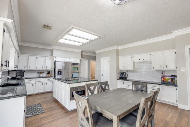 4419 Broadleaf Street, Kingwood, TX 77345