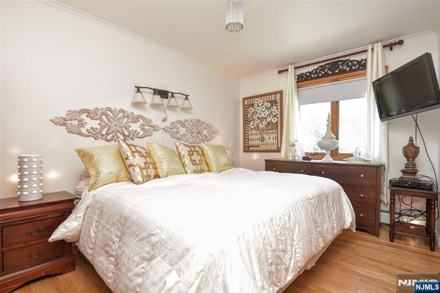 279 West Place, Twp Of Washington, NJ 07676