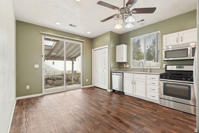 6672 S LEICHEN CT, West Jordan, UT 84084