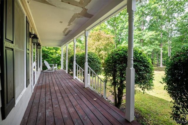 2311 Moseley Rd, Moseley, VA 23120