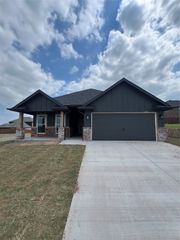 4304 Hummingbird Drive, Sherman, TX 75092