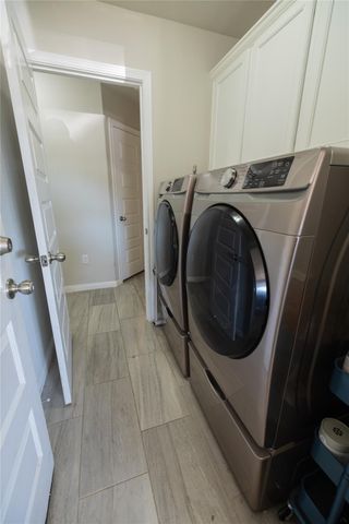 827 Savannah CV, Elgin, TX 78621