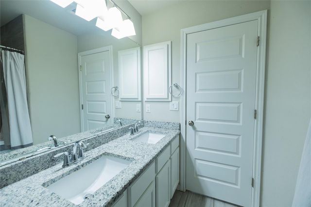 827 Savannah CV, Elgin, TX 78621