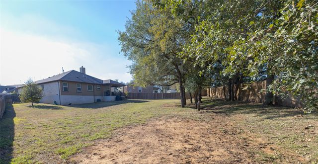 827 Savannah CV, Elgin, TX 78621