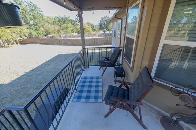 827 Savannah CV, Elgin, TX 78621