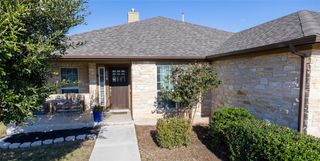 827 Savannah CV, Elgin, TX 78621